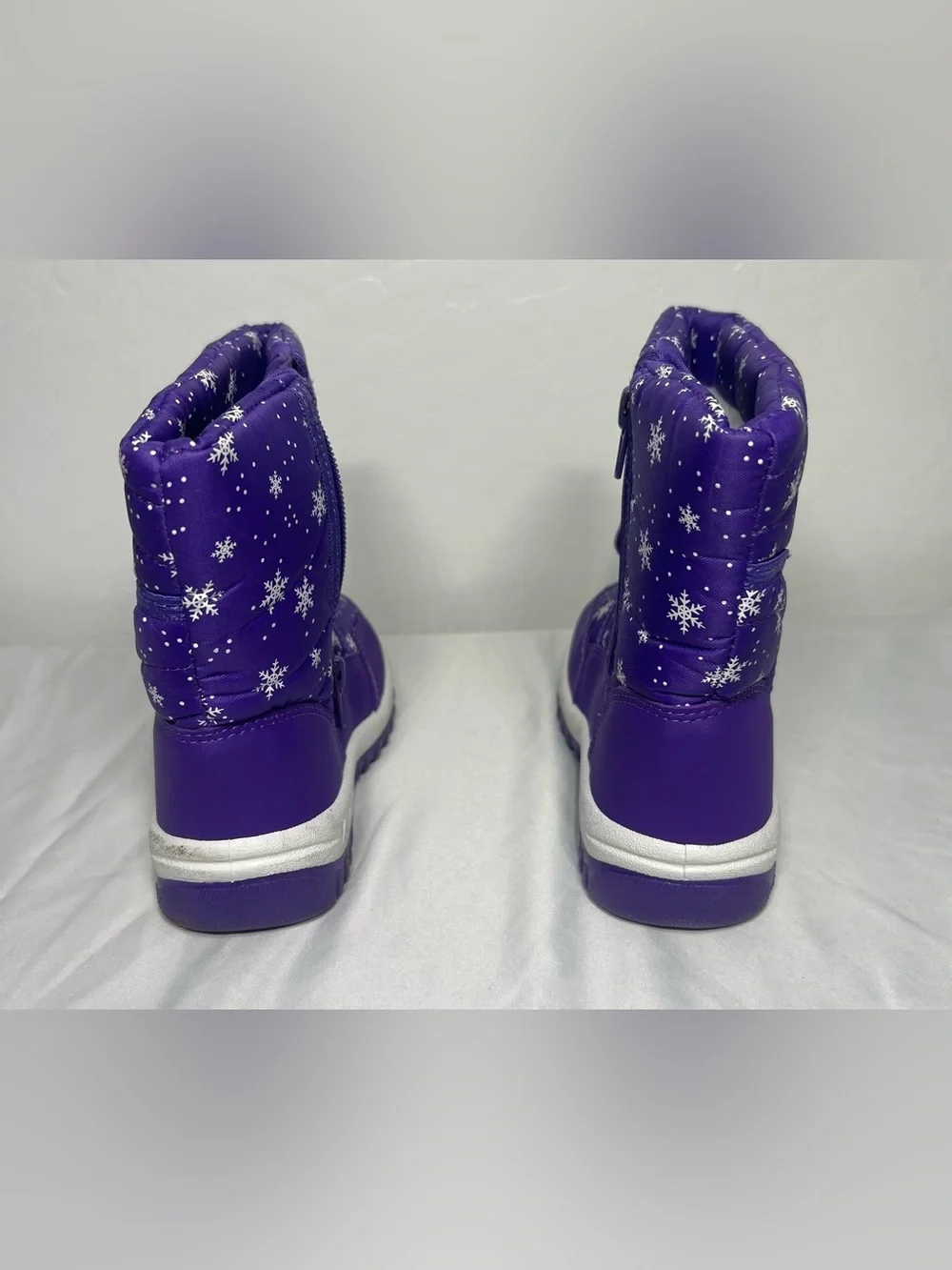 Kids Purple Snowflake Boots Insulated Waterproof Style Zip Up Toddler Size 27